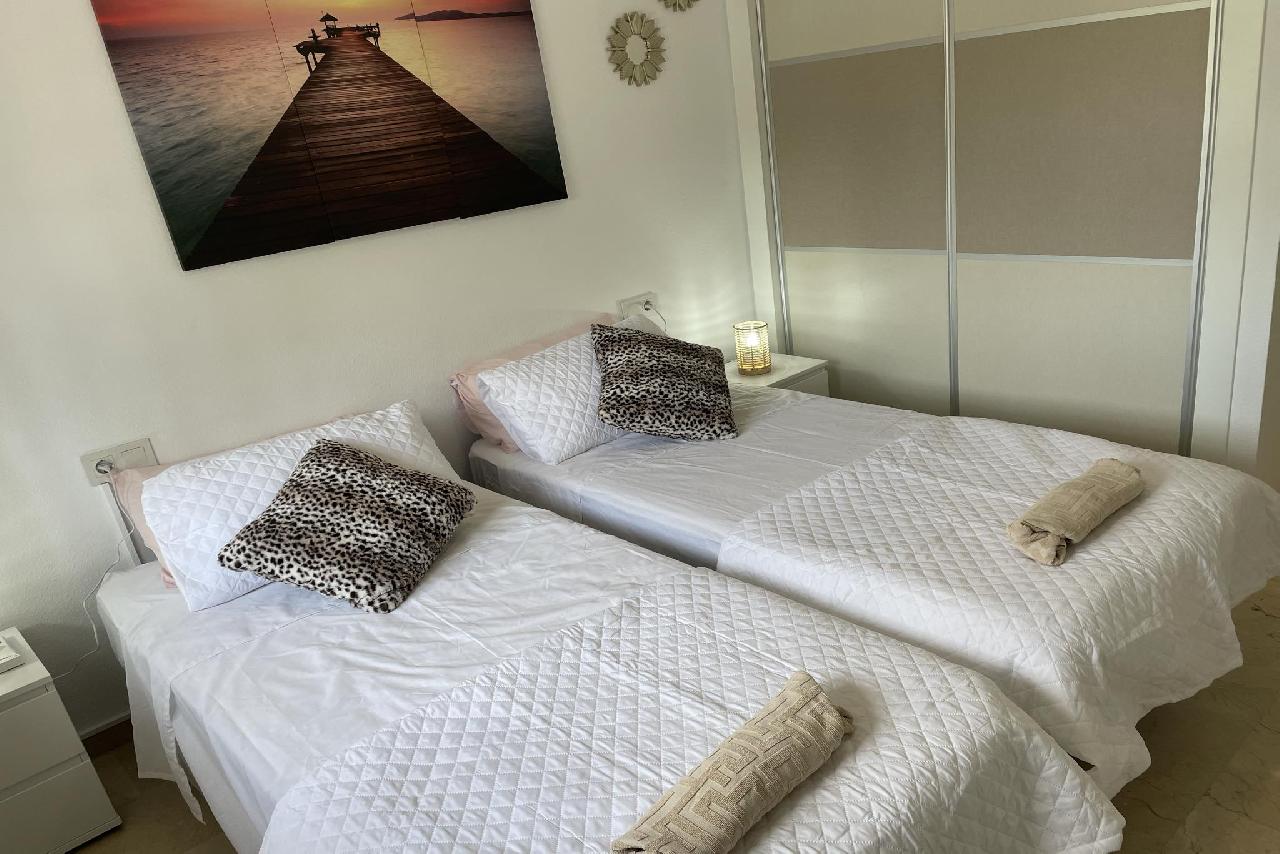 Akilar 1716034541IBRTZY ref 1823 mobile 10 Master bedroom with ensuite shower Villamartin