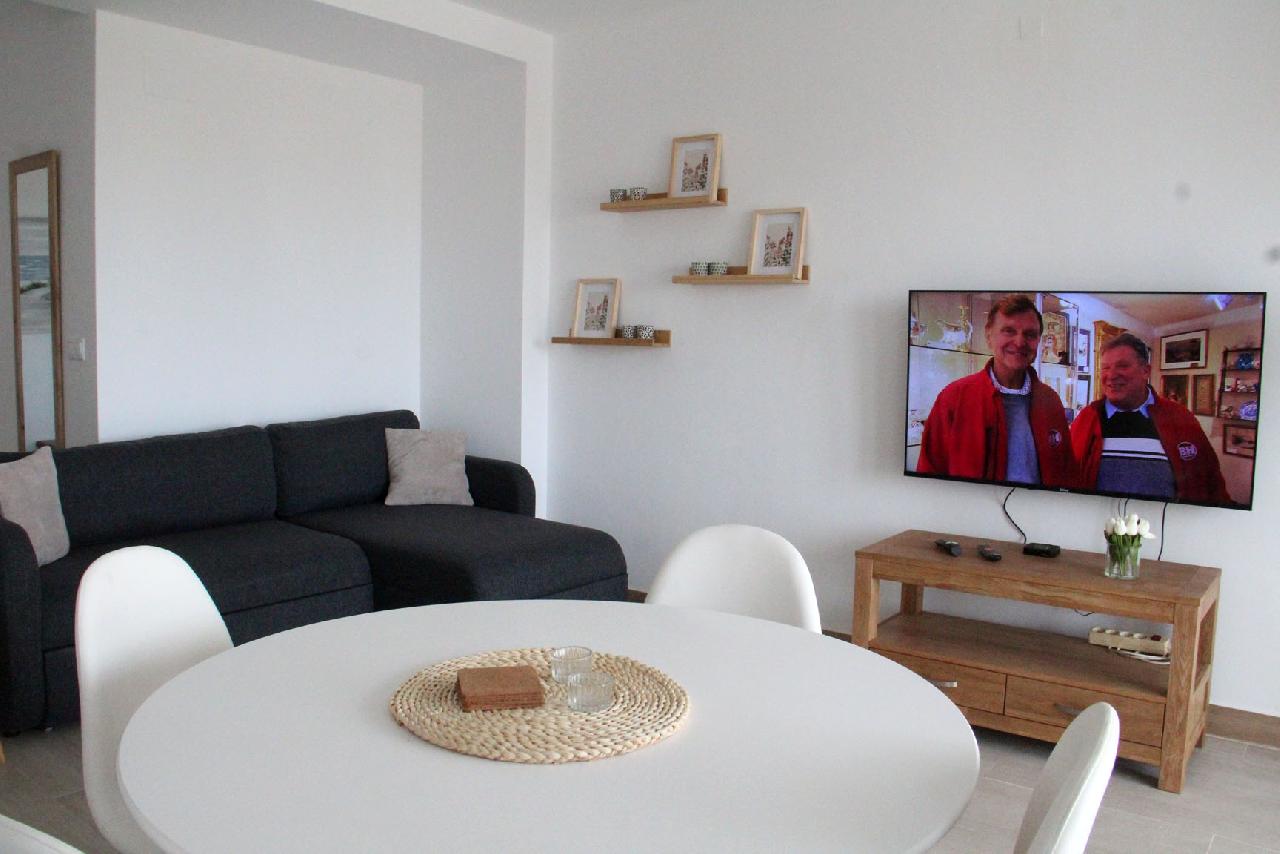 Akilar 1727710402UHLGXI ref 1827 mobile 6 Dining area Villamartin Plaza