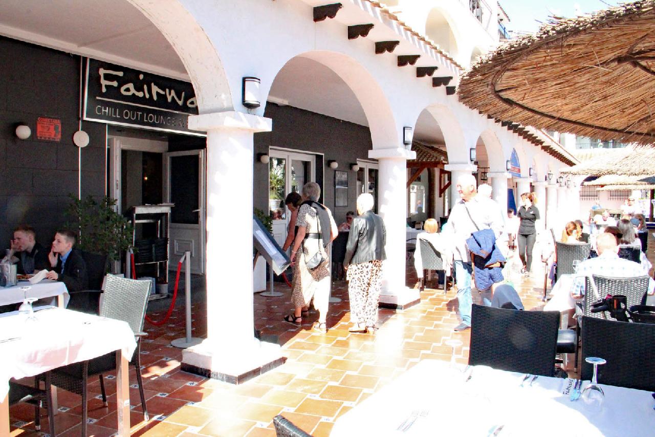 Akilar 1680032543JWOXBR ref 1802 mobile 14 5 star dining in the Villamartin Plaza Villamartin Plaza