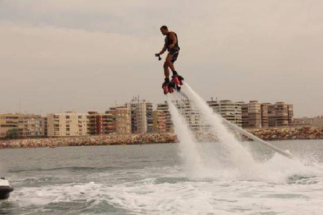 Akilar 1716034541IBRTZY ref 1823 mobile 22 Water flying in Torrevieja Villamartin