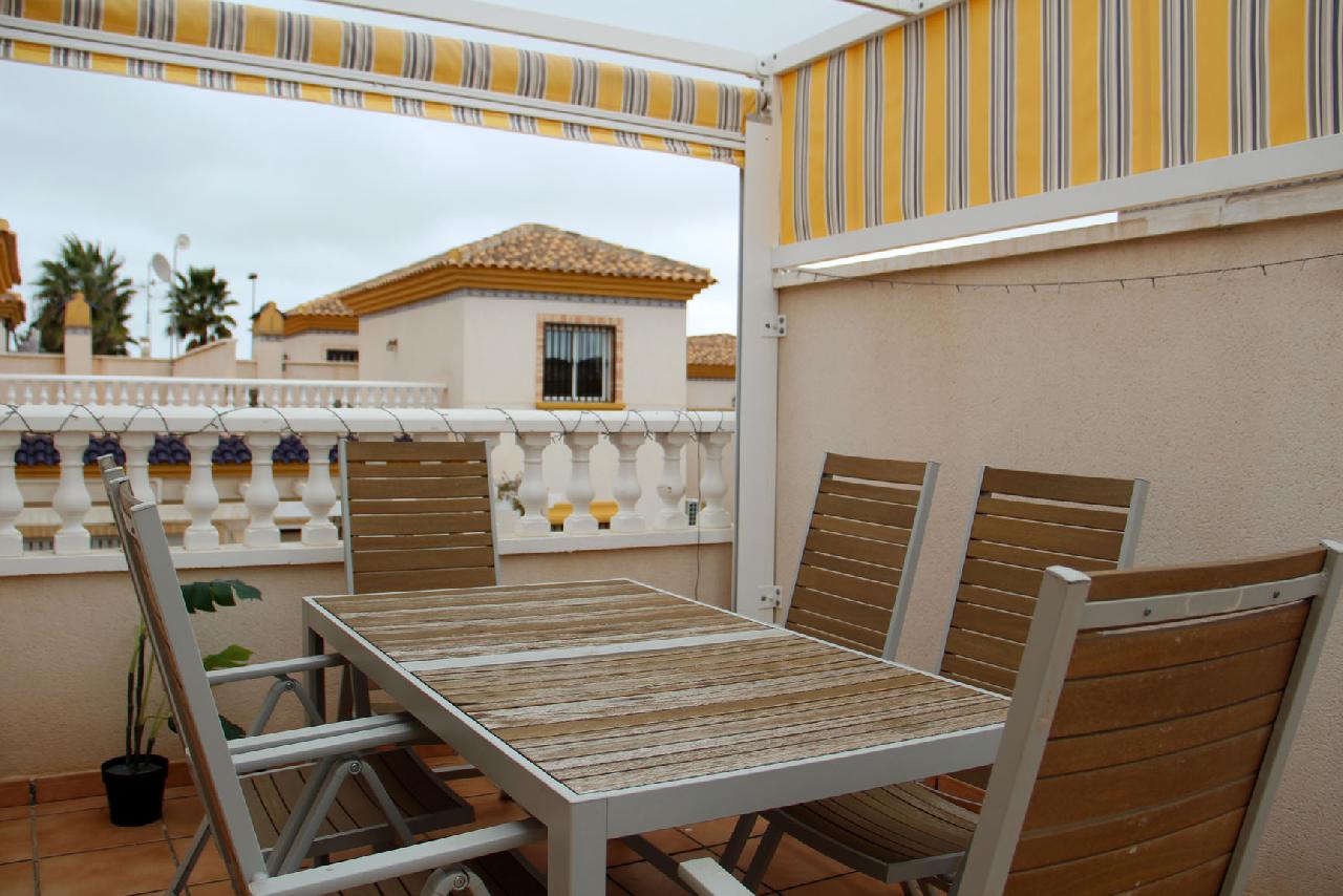 Akilar 1646607966YJRPIU ref 1781 mobile 14 Dining under the stars on the solarium Villamartin