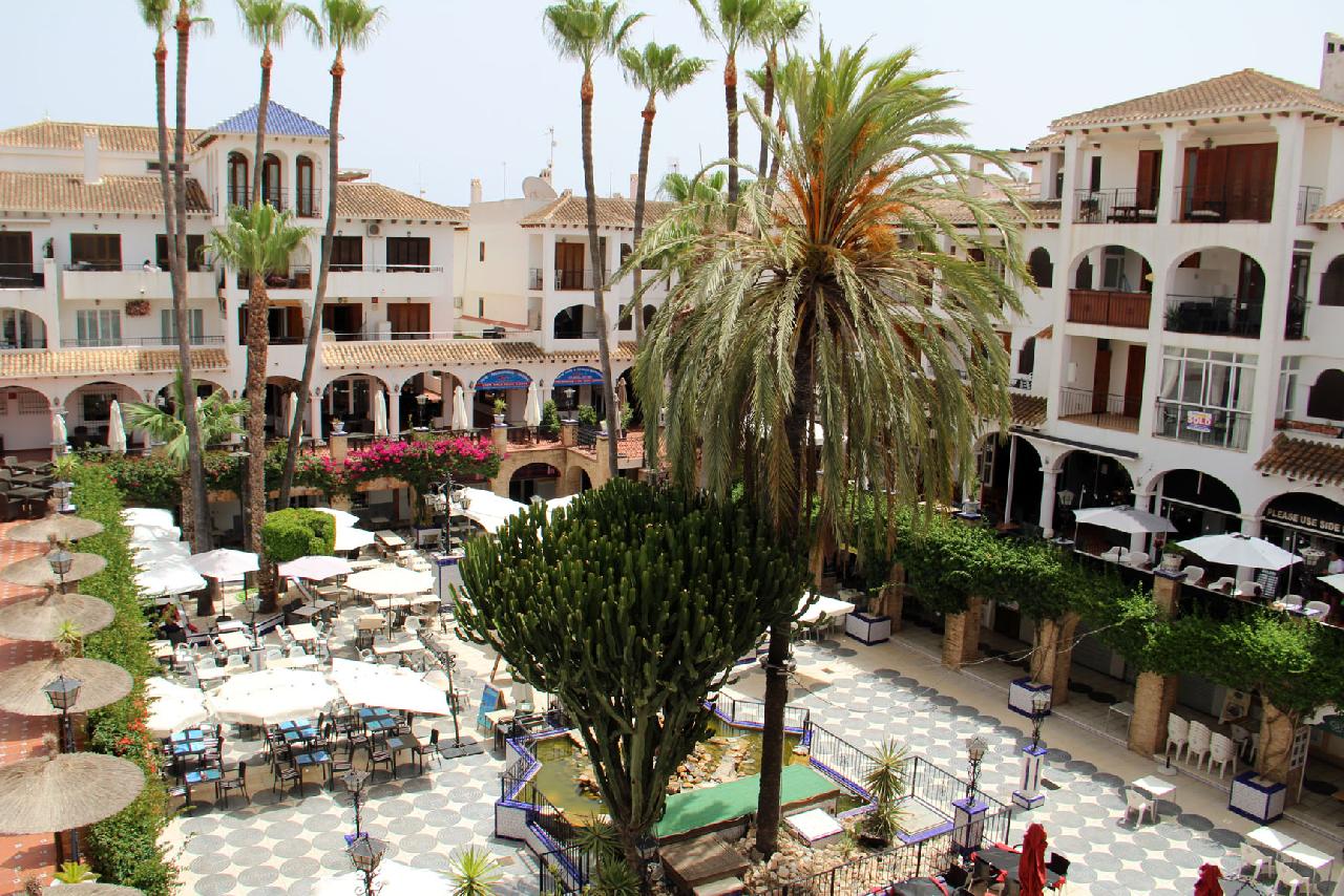 Akilar 1669821558QLCPVR ref 1795 mobile 10 View of the Villamartin Plaza Villamartin Plaza