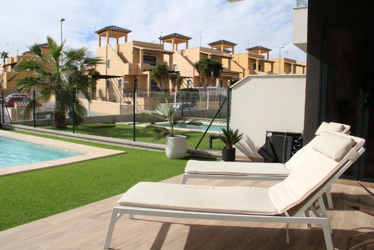 Akilar 1699280071XIHRFC ref 1813 mobile 12 Sunbathe around the private pool Villamartin