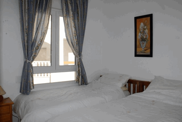 Akilar 1578332977JCAXUS ref 1753 mobile 10 Bedroom 2 with 2 single beds Villamartin