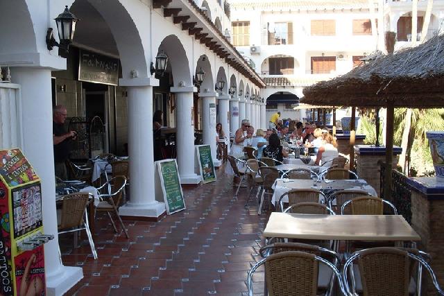Akilar 1716034541IBRTZY ref 1823 mobile 18 The Villamartin Plaza restaurants Villamartin