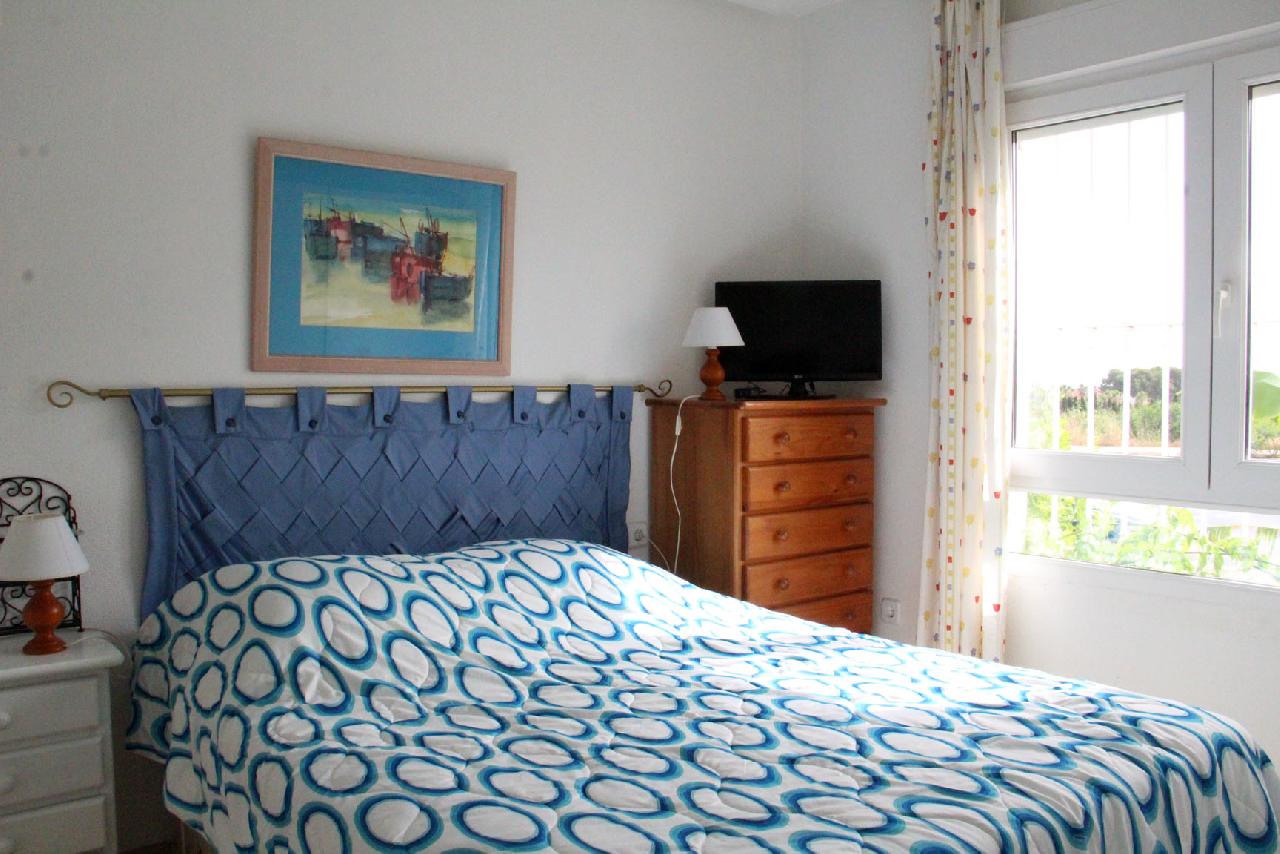 Akilar 1657624309RJTNEX ref 1791 mobile 8 master bedroom with ensuite Villamartin