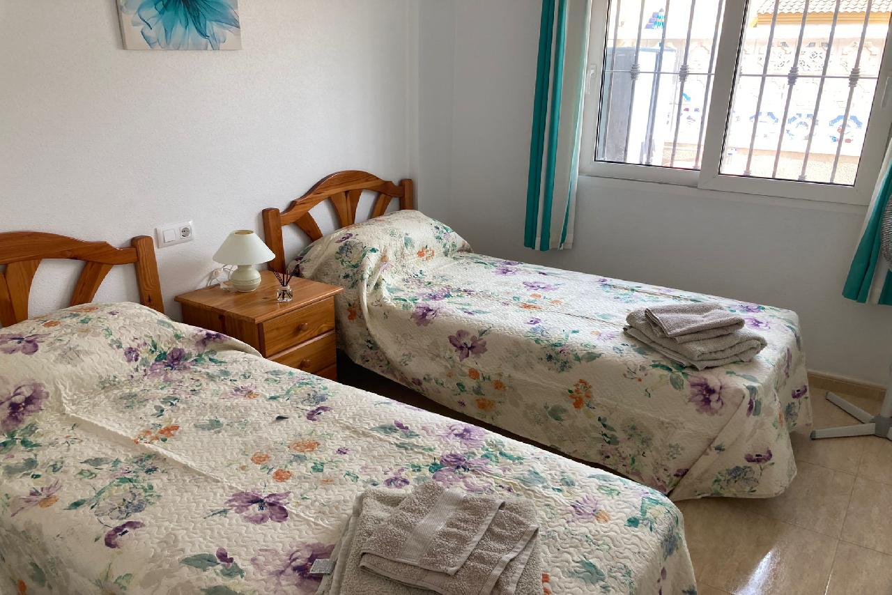 Akilar 1699283857FORJHE ref 1814 mobile 14 Twin  bedroom downstairs Villamartin