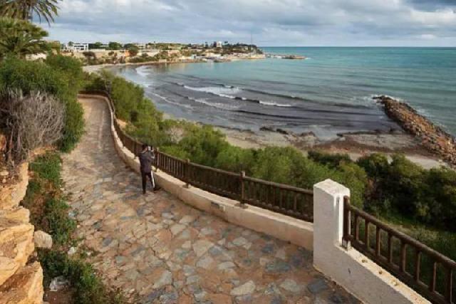 Akilar 1716034541IBRTZY ref 1823 mobile 23 Walk along the beach in Cabo Roig Villamartin