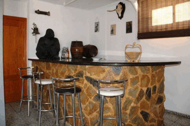 Akilar 1591917851KBDQSH ref 1760 mobile 6 Living room bar for entertaining or just a cold beer Pinada Golf