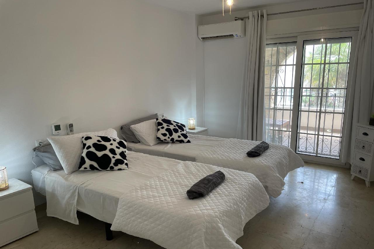 Akilar 1716034541IBRTZY ref 1823 mobile 8 Bedroom 2 singles leading to balcony Villamartin