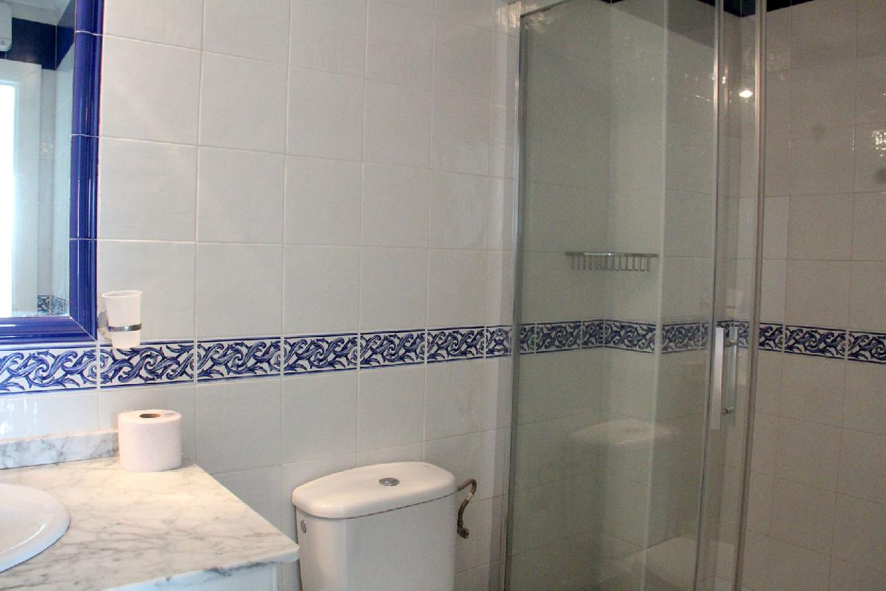 Akilar 1657624309RJTNEX ref 1791 mobile 9 Ensuite shower Villamartin