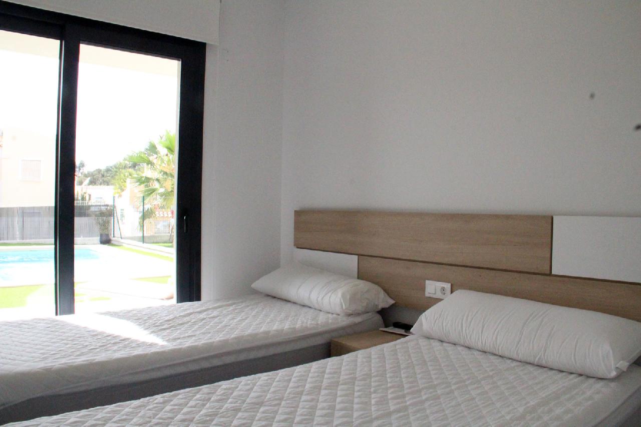 Akilar 1699280071XIHRFC ref 1813 mobile 10 Twin bedroom Villamartin