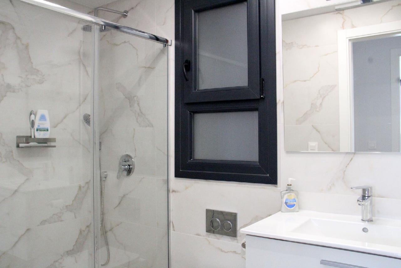 Akilar 1699280071XIHRFC ref 1813 mobile 11 Family shower room for the apartment Villamartin